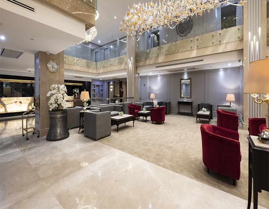 نمای ظاهری هتل اترک 